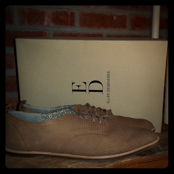 Ellen Degeneres Shoes - ED by Ellen Degeneres Nubuck Laceup Oxford Shoe